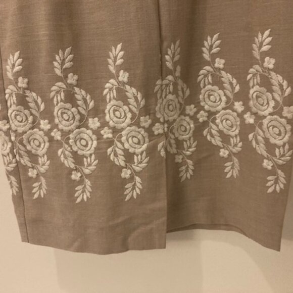 Leslie Fay Embroidered Dress - Picture 3 of 4